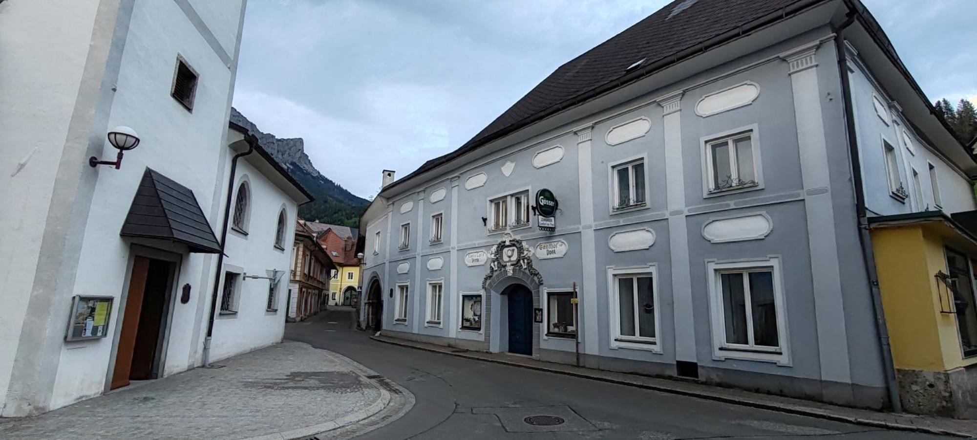 Gasthof Zur Post Eisenerz Exterior photo