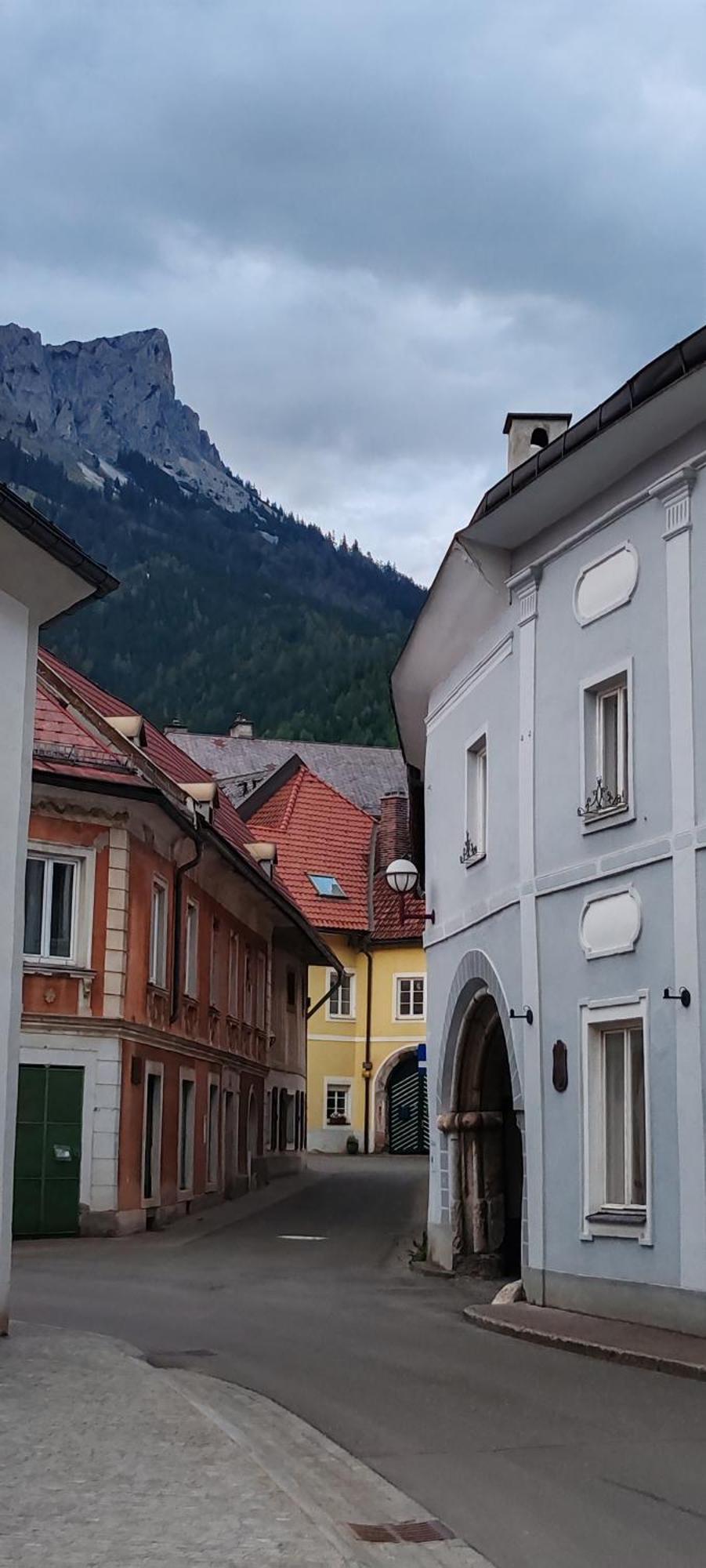 Gasthof Zur Post Eisenerz Exterior photo